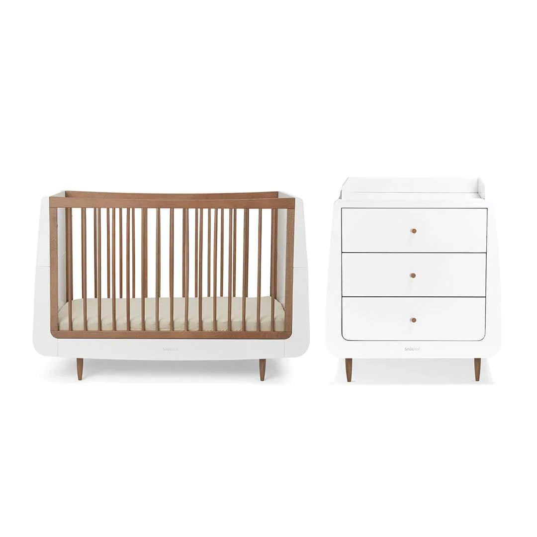SnuzKot Skandi 2pc Nursery Set – Walnut