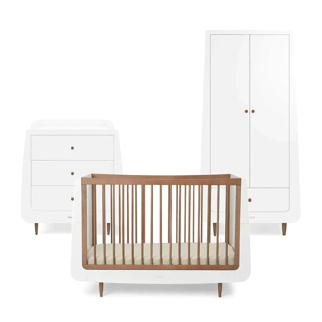 SnuzKot Skandi 3pc Nursery Set – Walnut